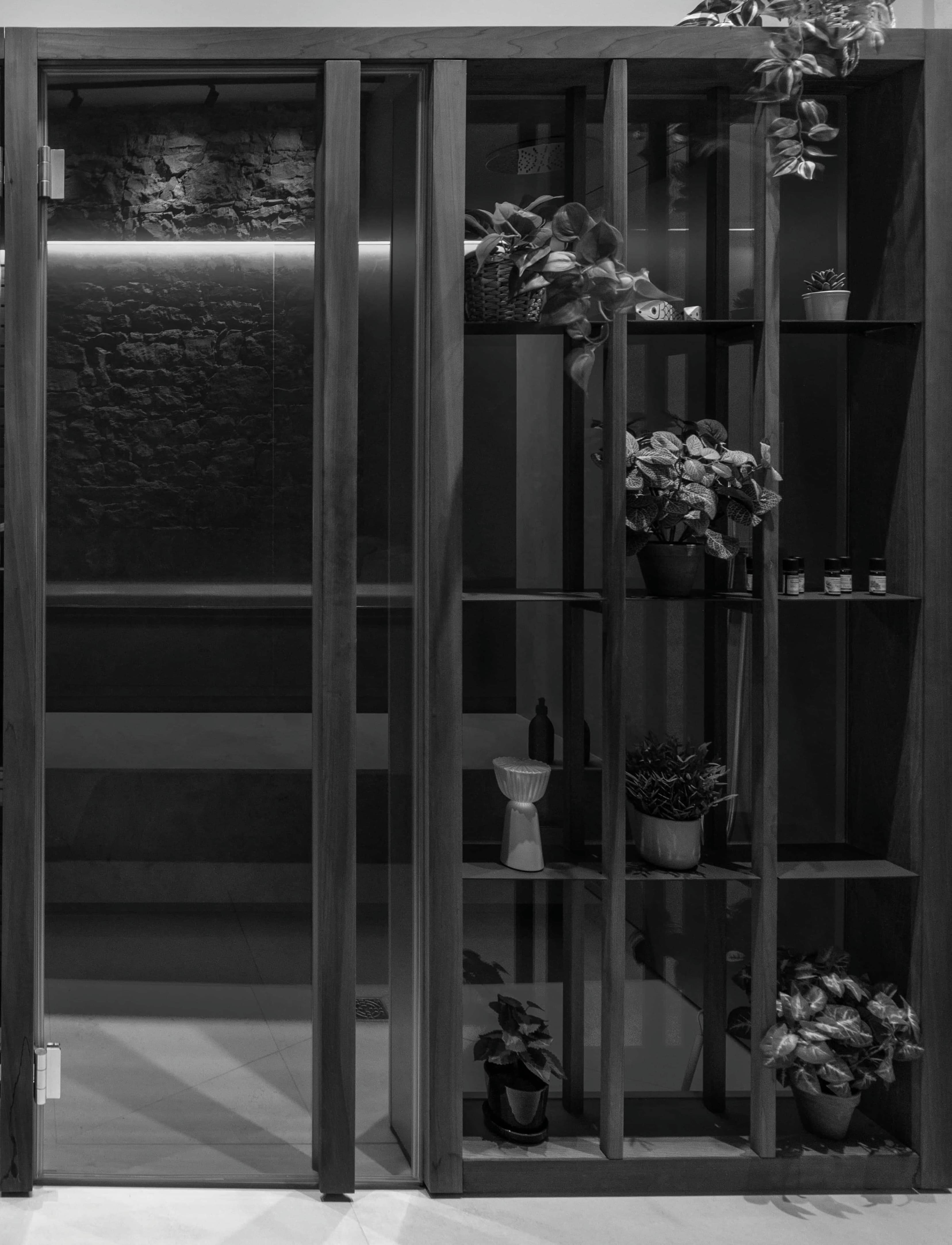 Hammam à vapeur Yoku et plantes 